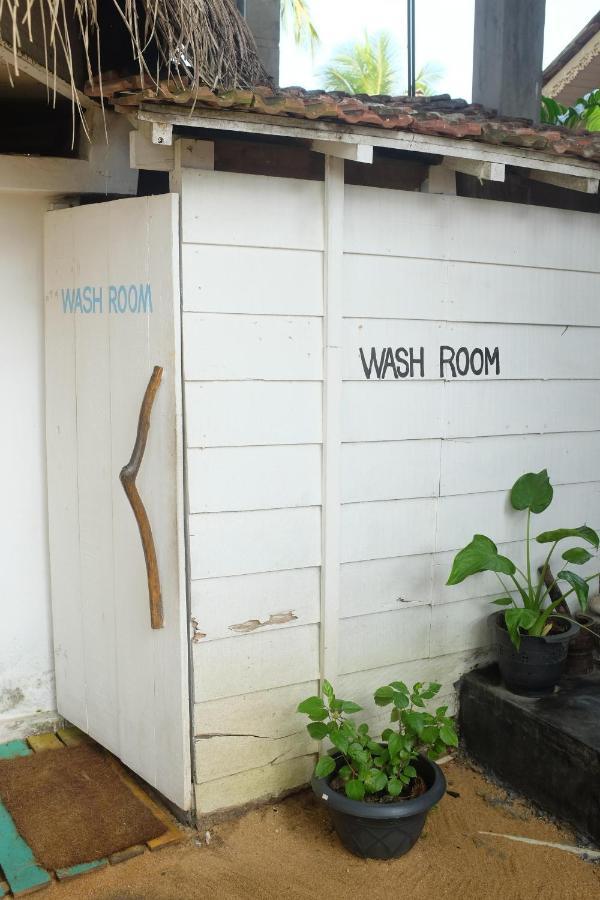 Oynise Beach Cabin กอลล์ ภายนอก รูปภาพ