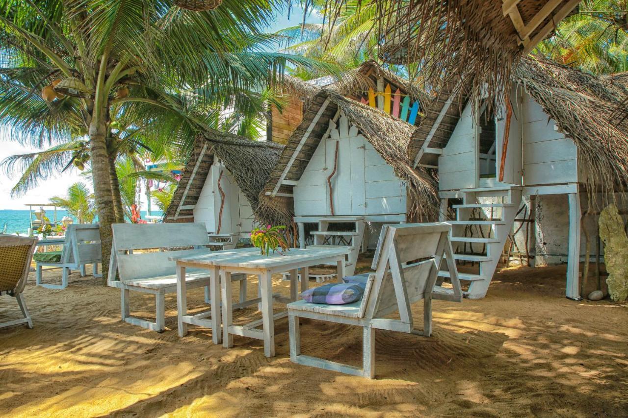 Oynise Beach Cabin กอลล์ ภายนอก รูปภาพ